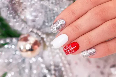 Christmas miracle in your nail salon